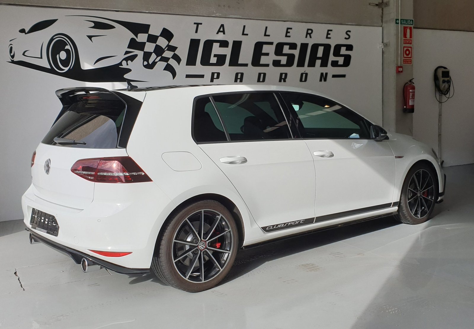 VOLKSWAGEN Golf Clubsport