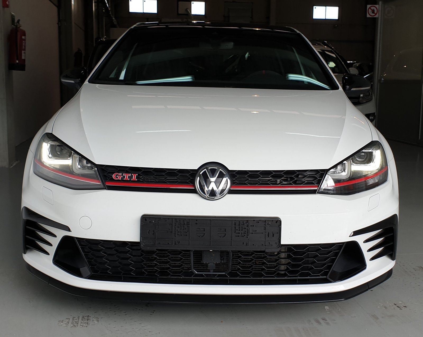 VOLKSWAGEN Golf Clubsport