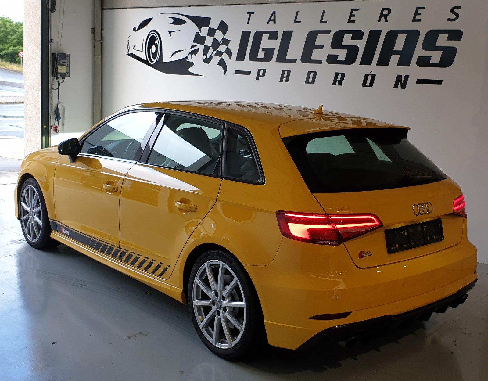 AUDI S3 S3
