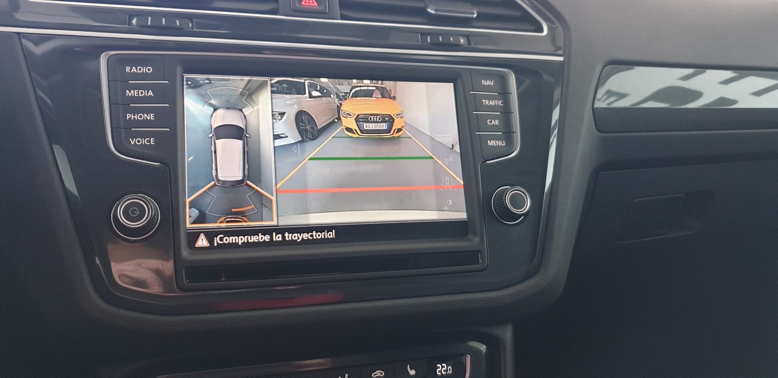 VOLKSWAGEN TIGUAN R line