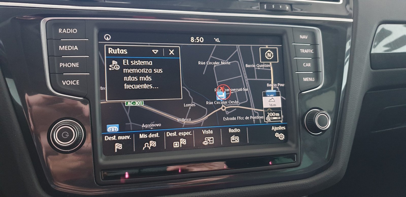 VOLKSWAGEN TIGUAN R line