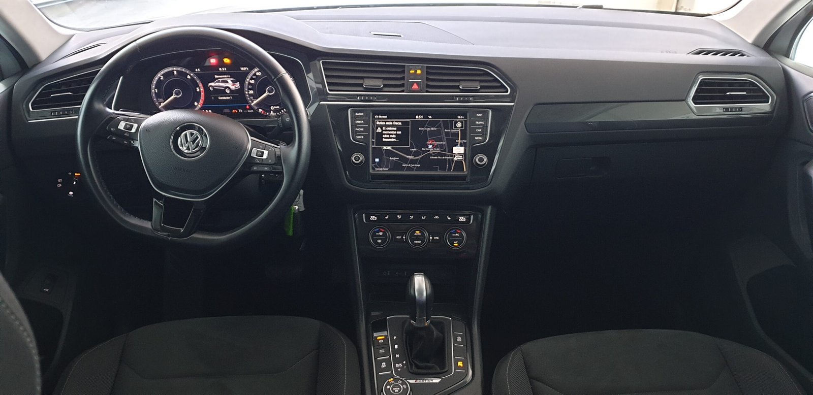 VOLKSWAGEN TIGUAN R line