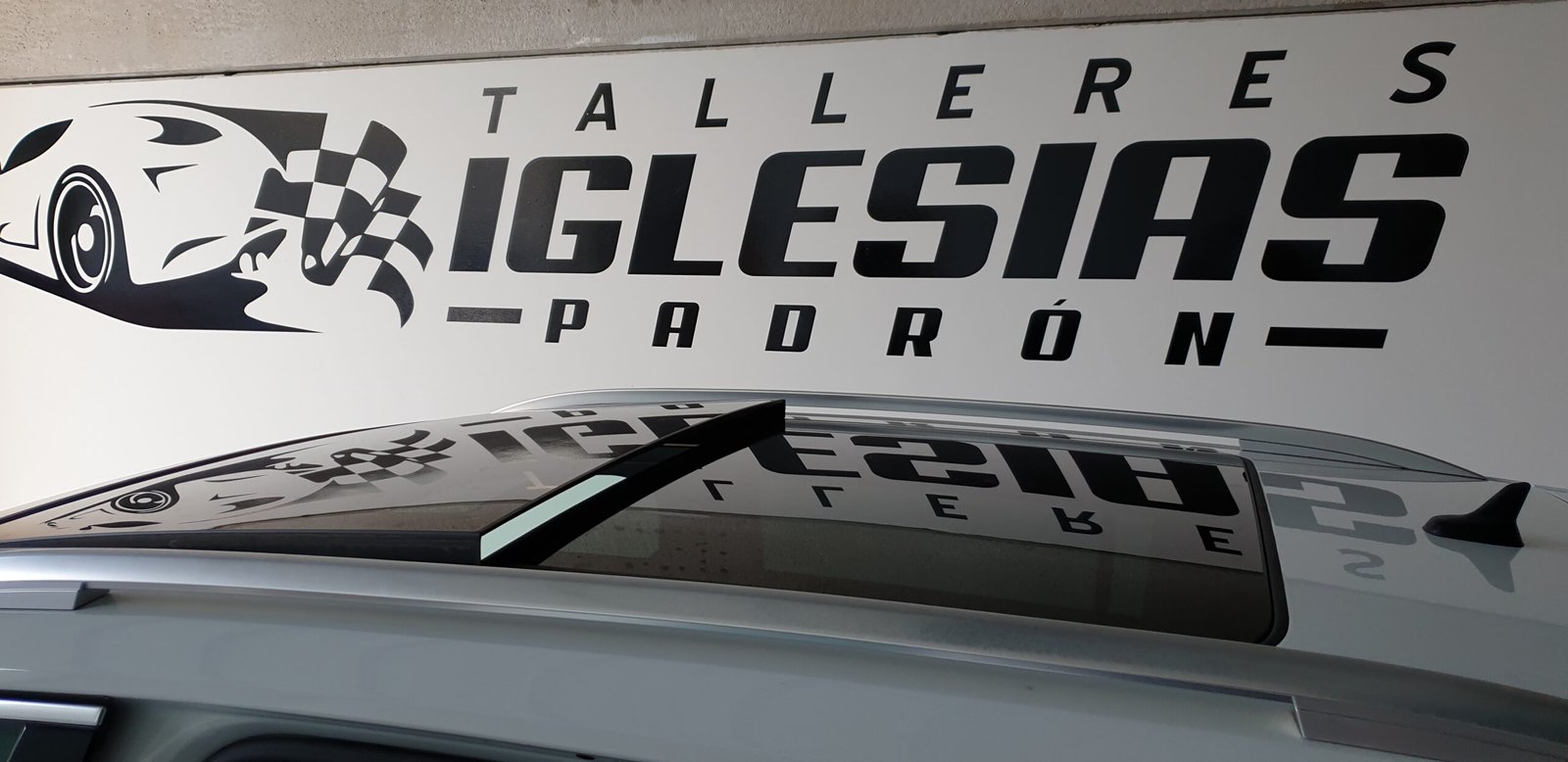 VOLKSWAGEN TIGUAN R line