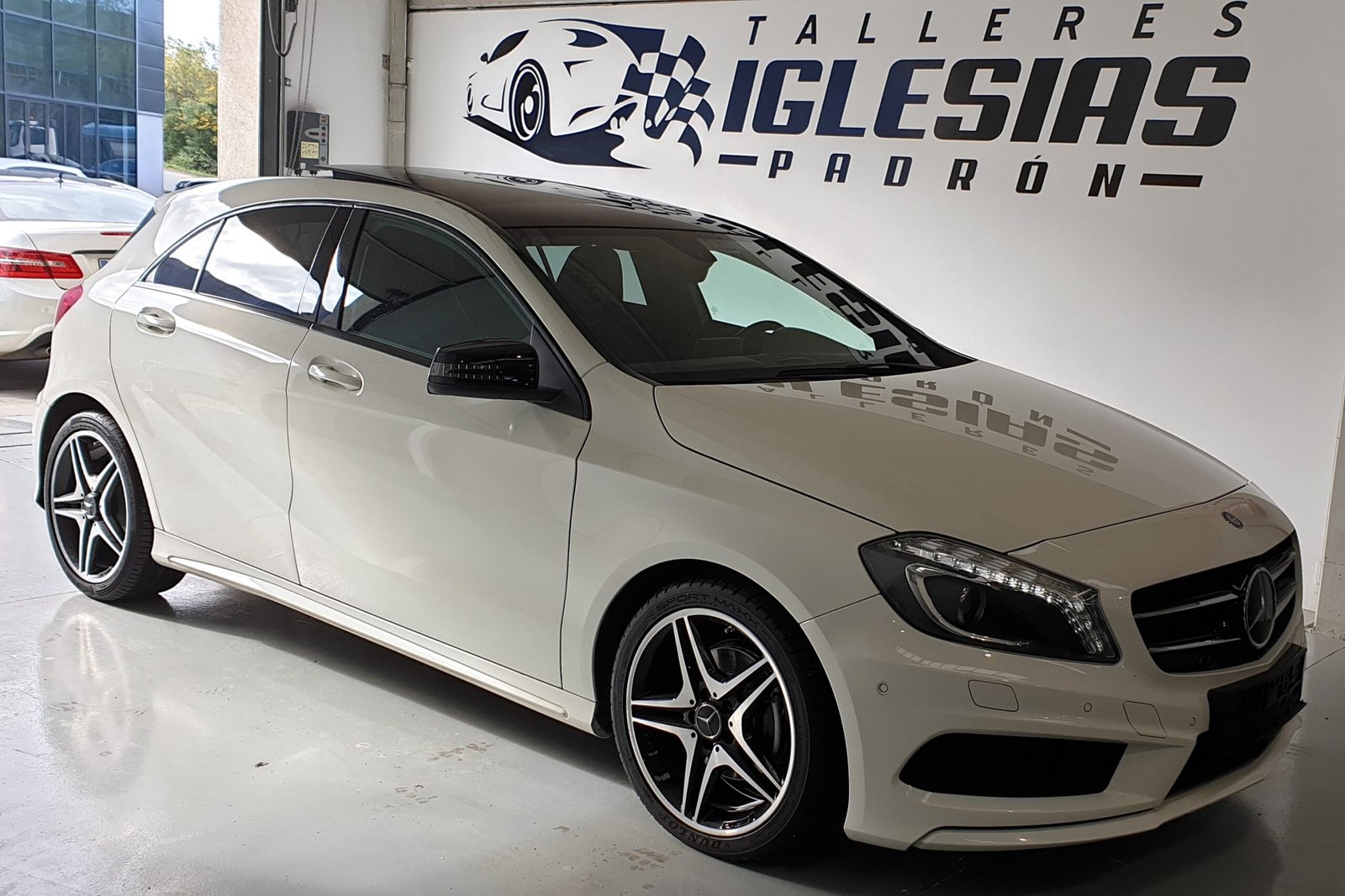 MERCEDES-BENZ Clase A200 AMG