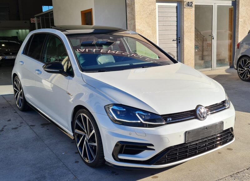 VOLKSWAGEN Golf R 2.0 TFSI quattro S tronic Sportback 5p.