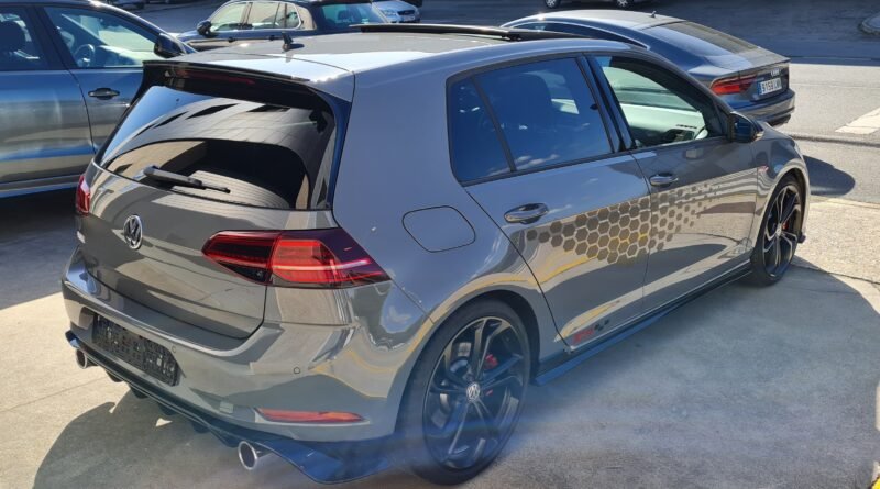VOLKSWAGEN Golf TCR