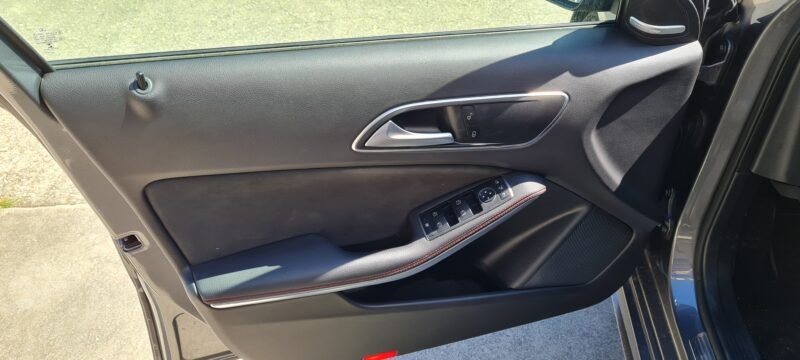 MERCEDES-BENZ Clase A 2018