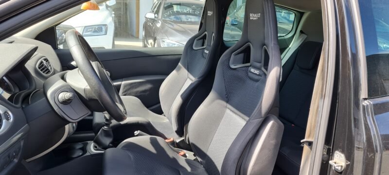 RENAULT Clio Sport F1