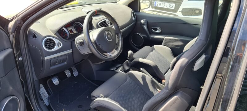 RENAULT Clio Sport F1