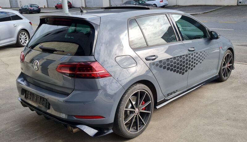 VOLKSWAGEN Golf TCR