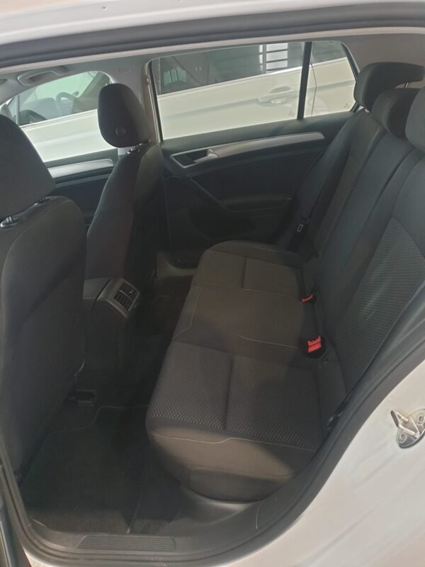 VOLKSWAGEN Golf 1.6 TDI