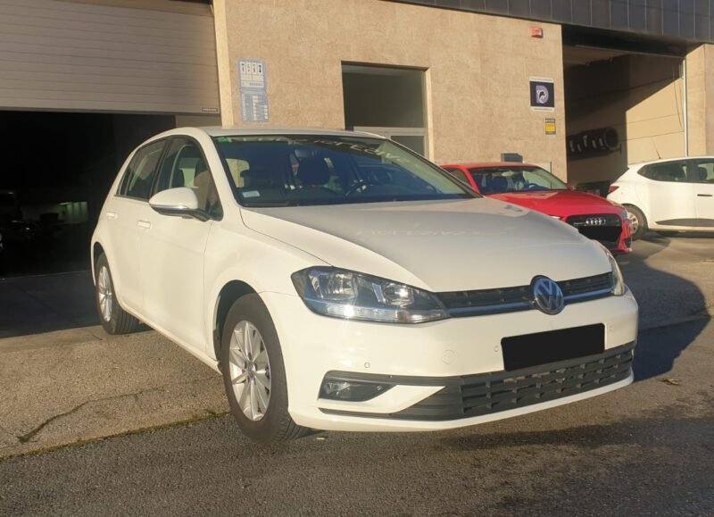 VOLKSWAGEN Golf 1.6 TDI