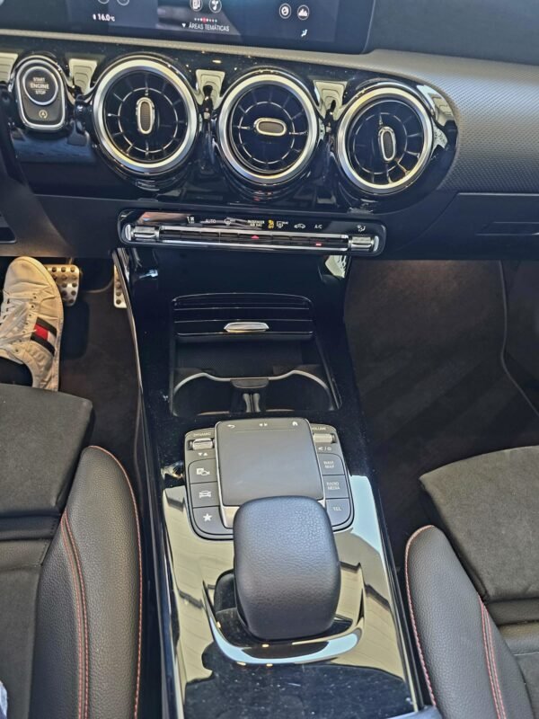 MERCEDES-BENZ Clase A200 2.0 D AMG 150CV