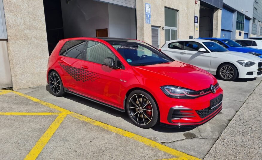 VOLKSWAGEN Golf TCR 2.0 TSI DSG