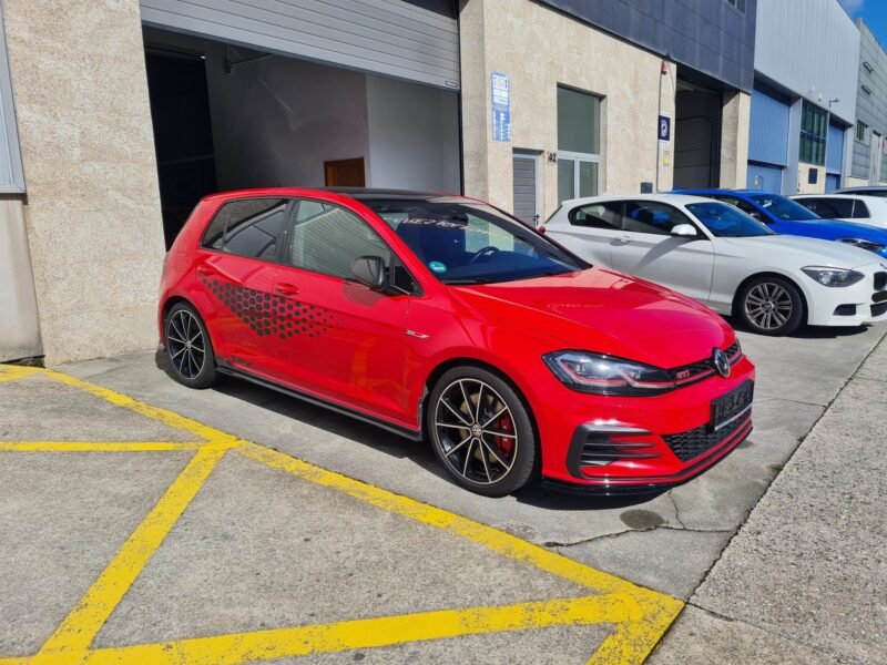 VOLKSWAGEN Golf TCR 2.0 TSI DSG